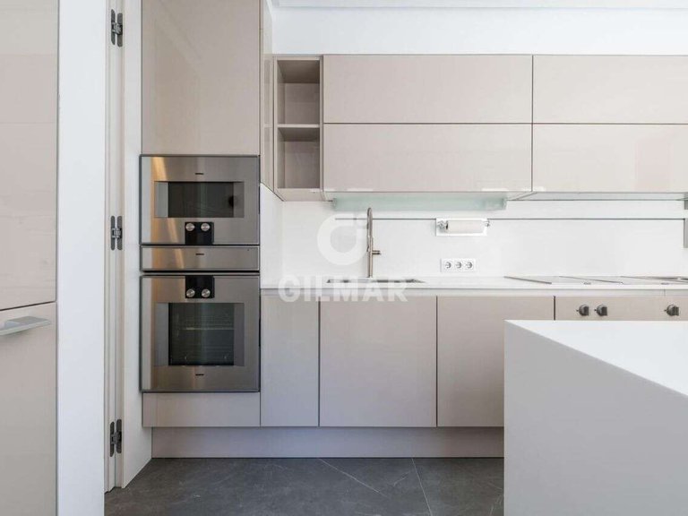 Apartment for Sale in Madrid, Madrid 2