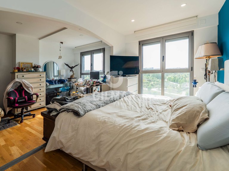 Apartment for Sale in Madrid, Madrid 27