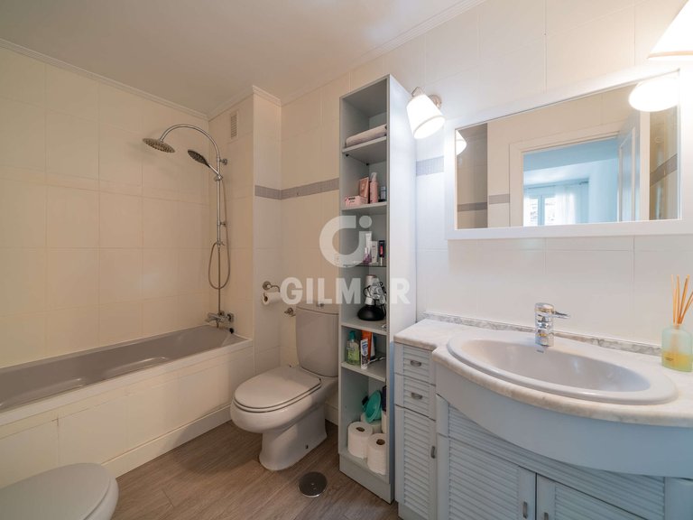 Apartment for Sale in Madrid, Madrid 27