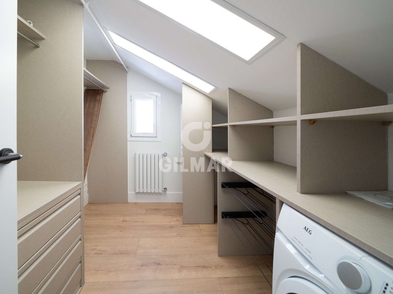 Apartment for Sale in Madrid, Madrid 32