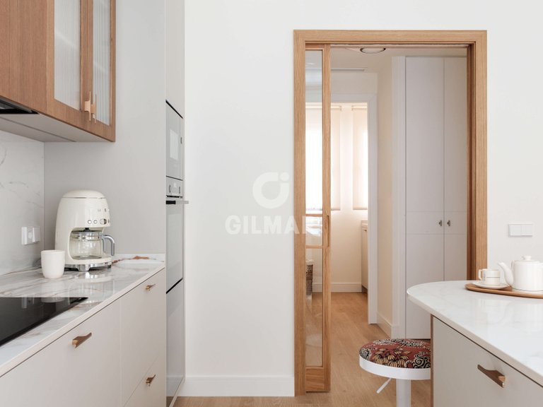 Apartment for Sale in Madrid, Madrid 22