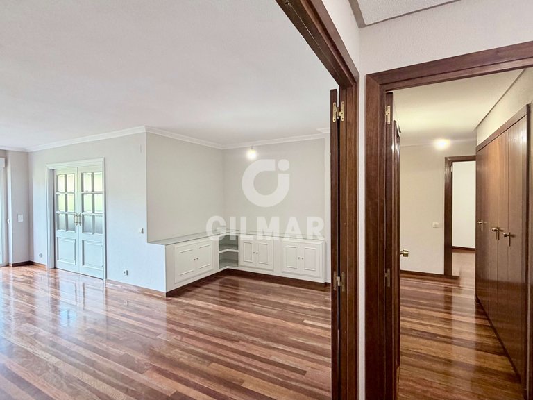 Apartment for Rent in Madrid, Madrid 23