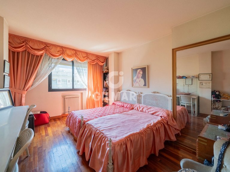 Apartment for Sale in Madrid, Madrid 17