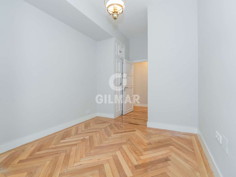 Apartment for Sale in Madrid, Madrid 21