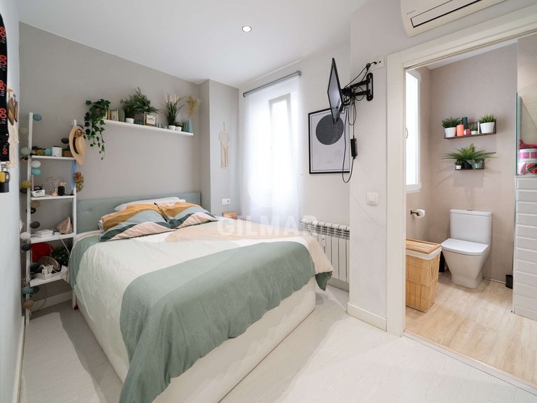 Apartment for Sale in Madrid, Madrid 24