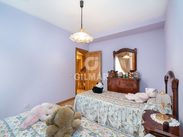 Town House for Sale in Madrid, Madrid 4