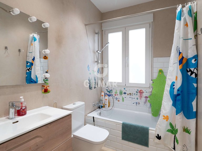 Apartment for Sale in Madrid, Madrid 22
