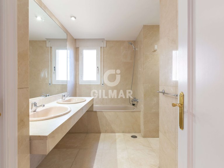 Town House for Rent in Madrid, Madrid 29