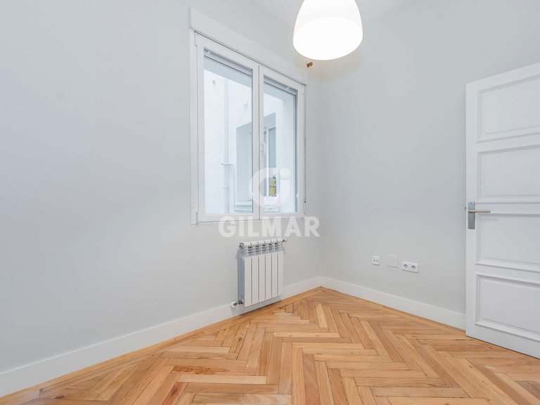 Apartment for Sale in Madrid, Madrid 12