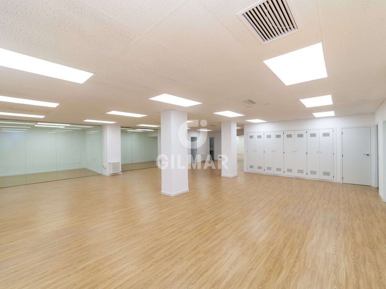 Commercial for Sale in Madrid, Madrid 8