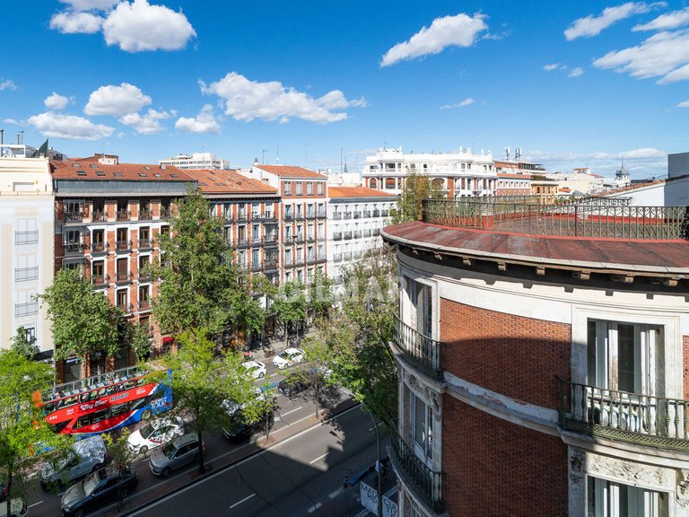 Apartment for Sale in Madrid, Madrid 11