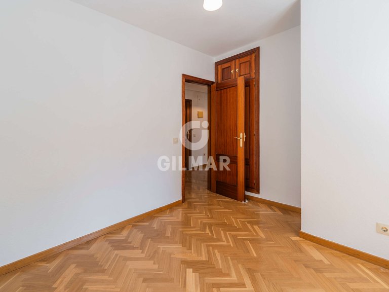Apartment for Sale in Madrid, Madrid 23