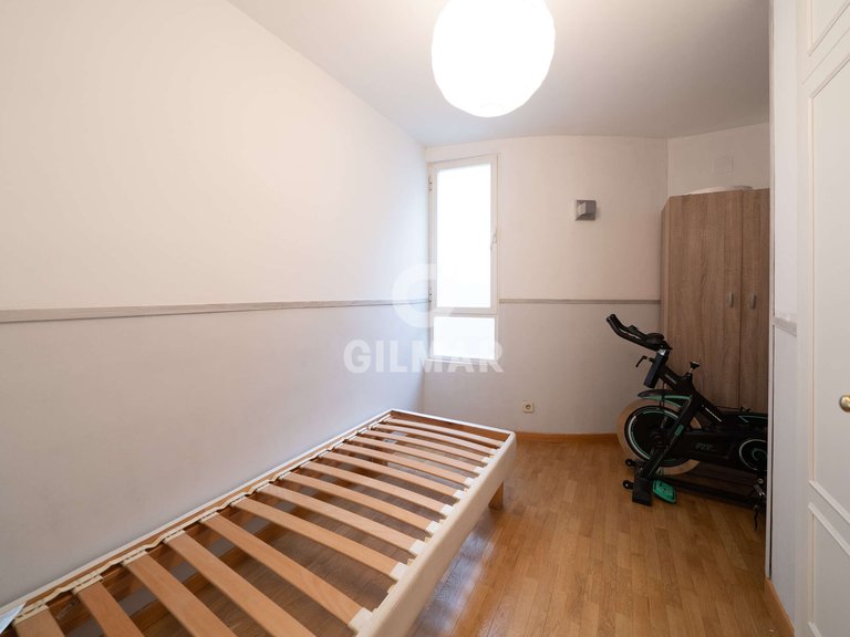Apartment for Sale in Madrid, Madrid 16