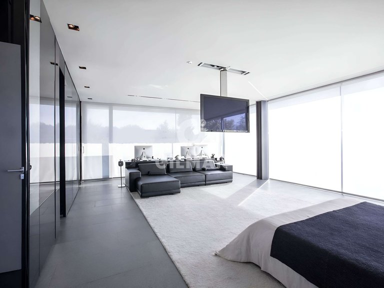 Villa for Sale in Madrid, Madrid 20