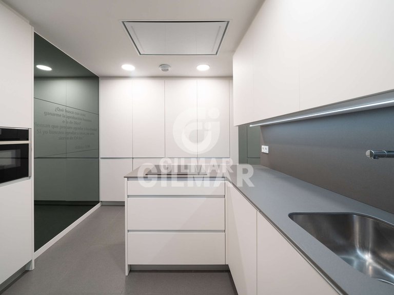 Apartment for Sale in Madrid, Madrid 16