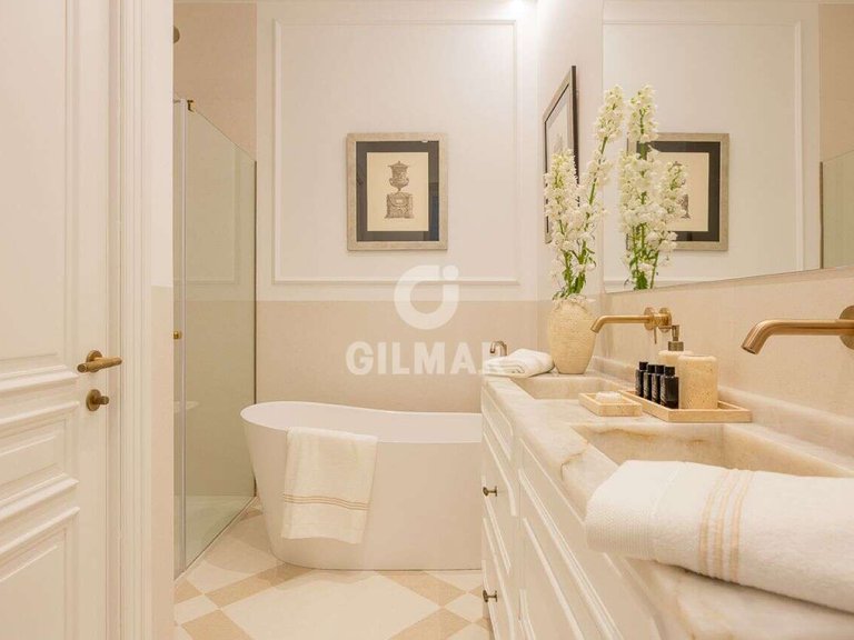 Apartment for Sale in Madrid, Madrid 24
