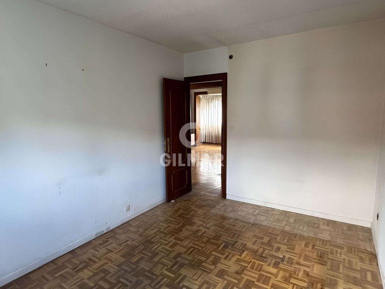 Apartment for Sale in Madrid, Madrid 8