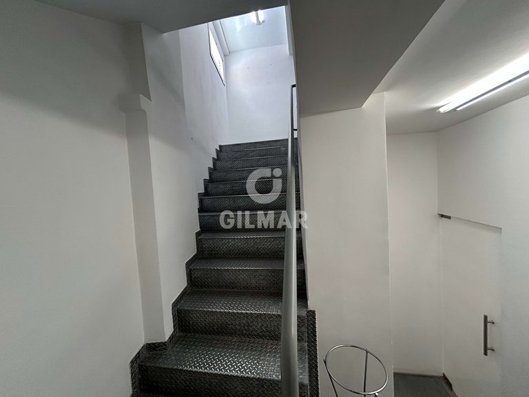 Commercial for Sale in Madrid, Madrid 18