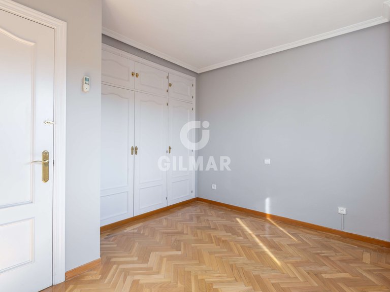 Town House for Rent in Madrid, Madrid 39