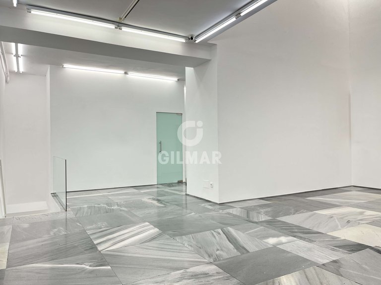 Commercial for Sale in Madrid, Madrid 5