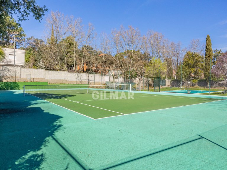Town House for Sale in Madrid, Madrid 4