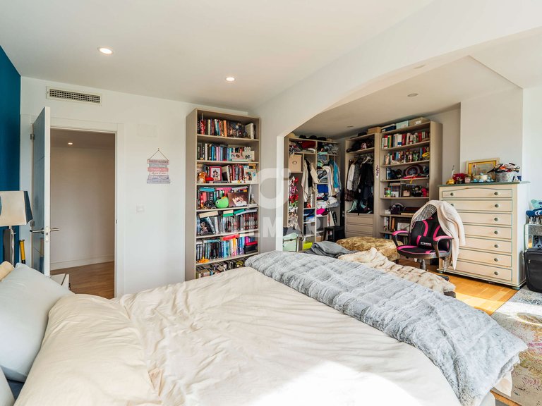 Apartment for Sale in Madrid, Madrid 24