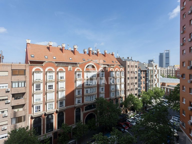 Apartment for Sale in Madrid, Madrid 15