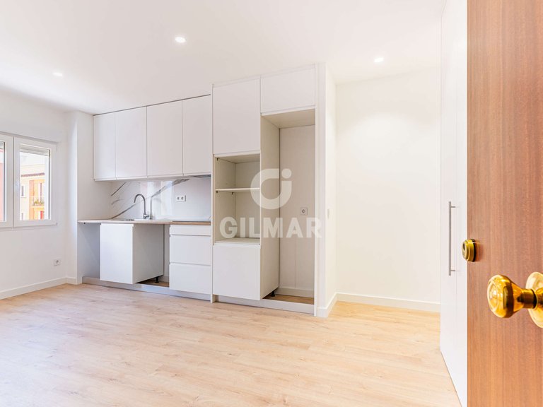 Apartment for Sale in Madrid, Madrid 2