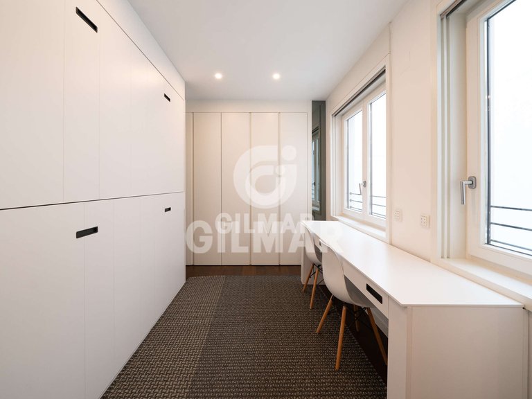 Apartment for Sale in Madrid, Madrid 18