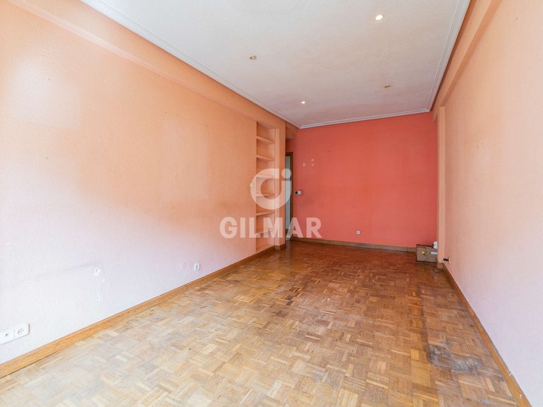 Apartment for Sale in Madrid, Madrid 6