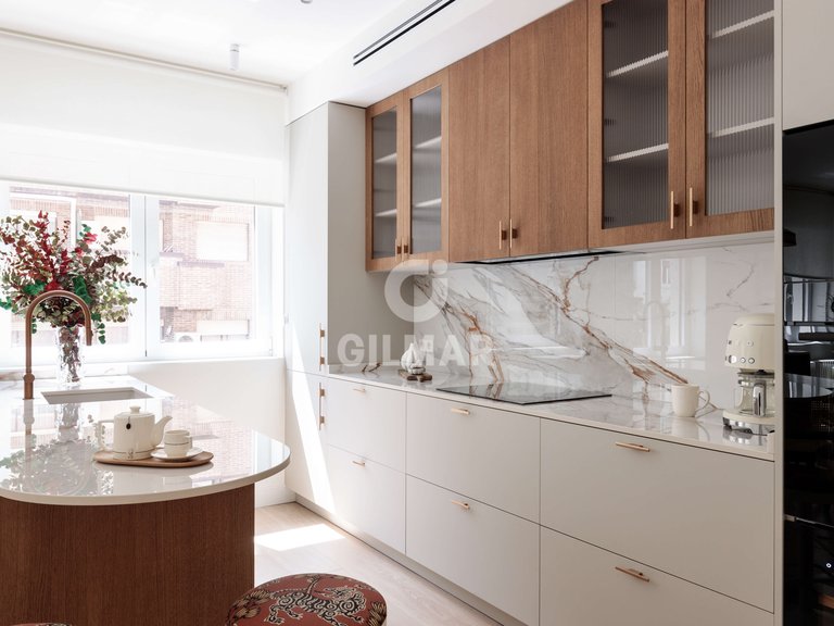 Apartment for Sale in Madrid, Madrid 18