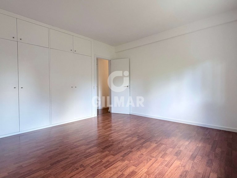 Apartment for Rent in Madrid, Madrid 18