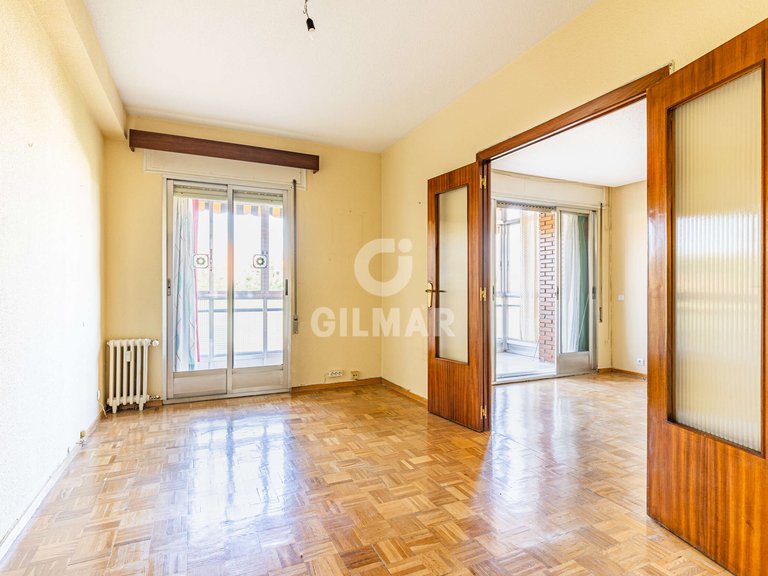 Apartment for Sale in Madrid, Madrid 5