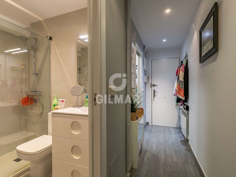 Apartment for Sale in Madrid, Madrid 18