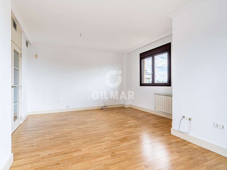 Town House for Sale in Boadilla Del Monte, Madrid 16