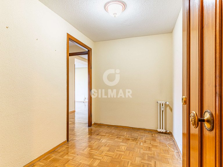 Apartment for Sale in Madrid, Madrid 29