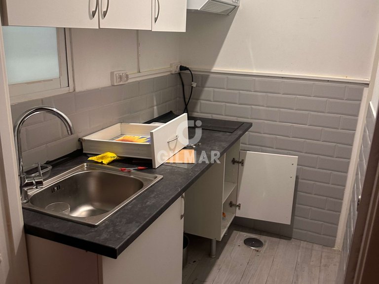 Commercial for Sale in Madrid, Madrid 6