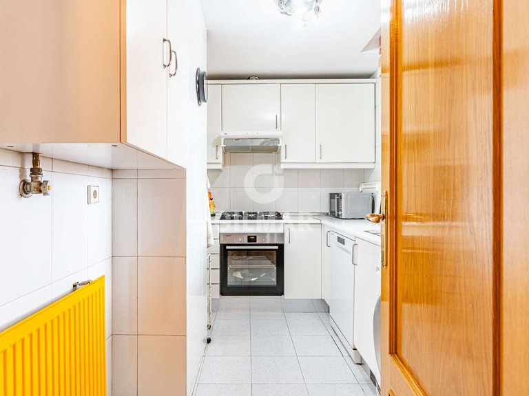 Apartment for Sale in Madrid, Madrid 13