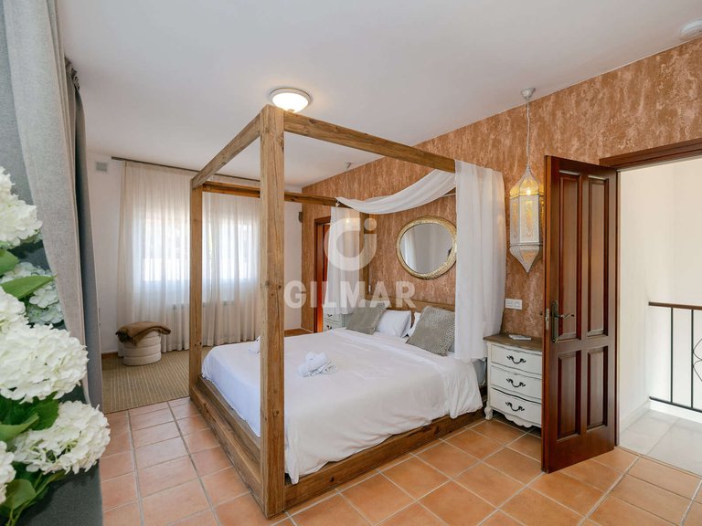 Villa for Sale in Estepona, Malaga 16
