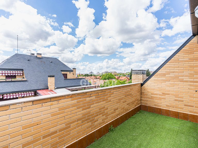 Town House for Sale in Boadilla Del Monte, Madrid 38