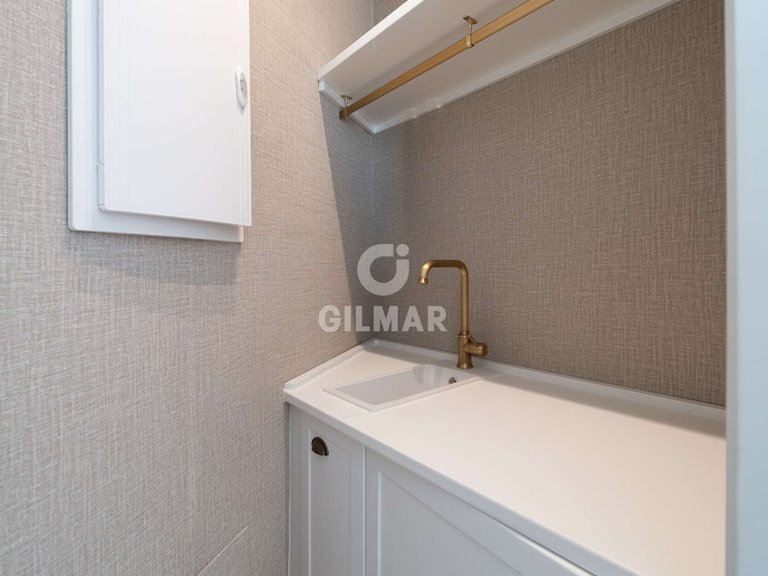 Apartment for Sale in Madrid, Madrid 19
