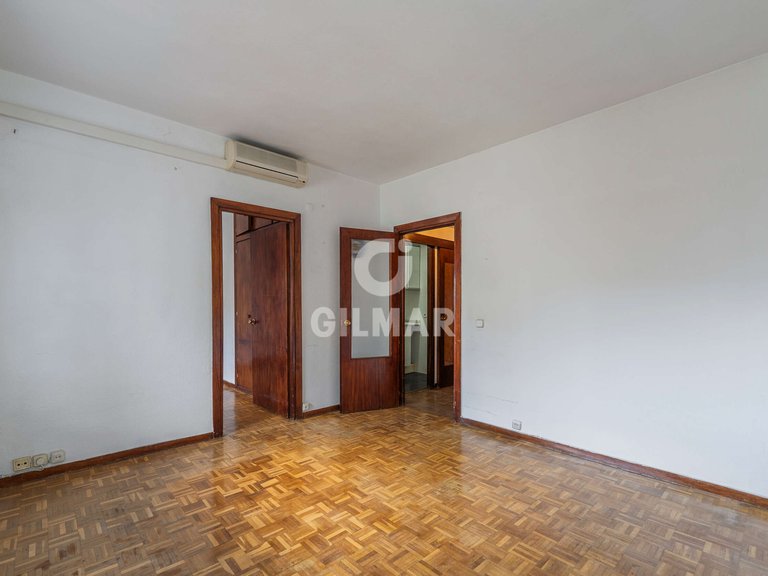 Apartment for Sale in Madrid, Madrid 3