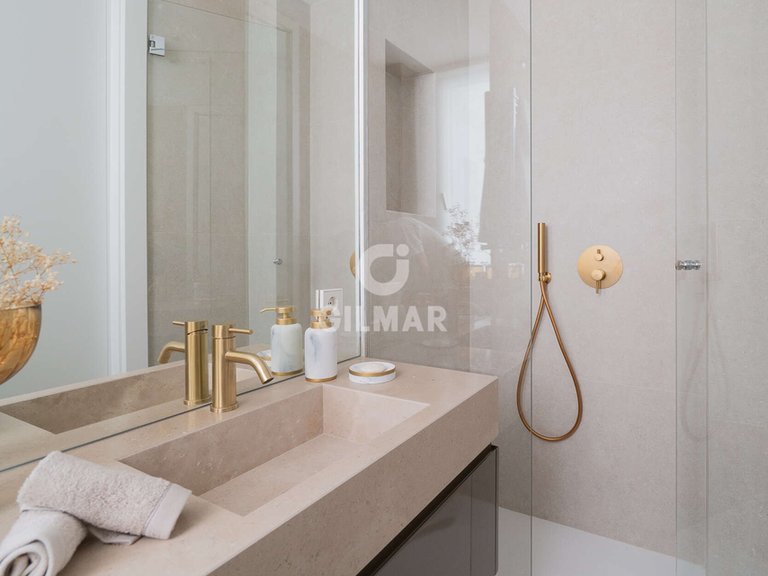 Apartment for Sale in Madrid, Madrid 35
