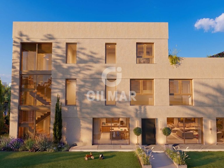 Town House for Sale in Madrid, Madrid 1