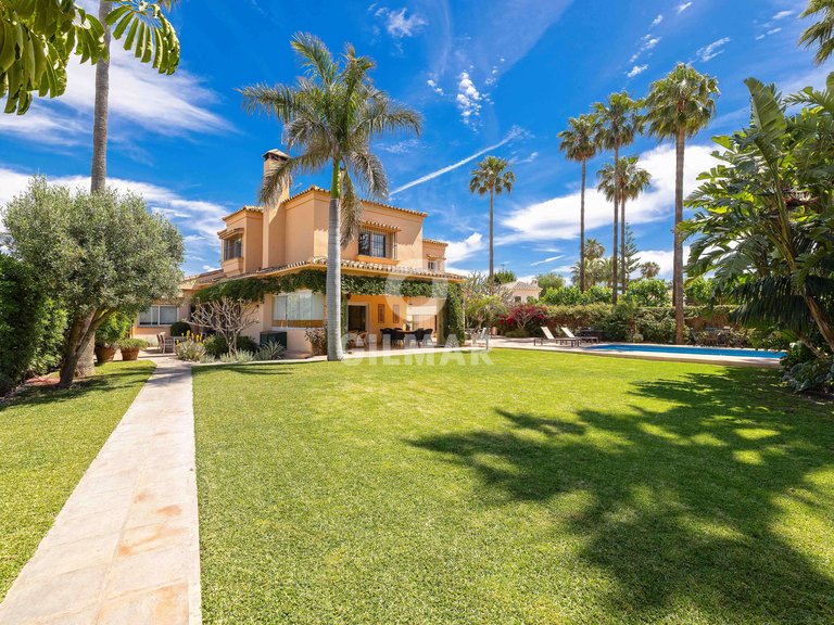 Villa for Sale in MÁlaga, Malaga 13