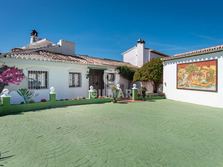 Villa for Sale in Estepona, Malaga 17