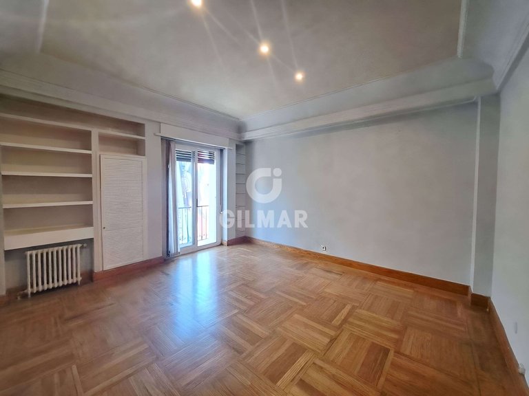 Commercial for Rent in Madrid, Madrid 5
