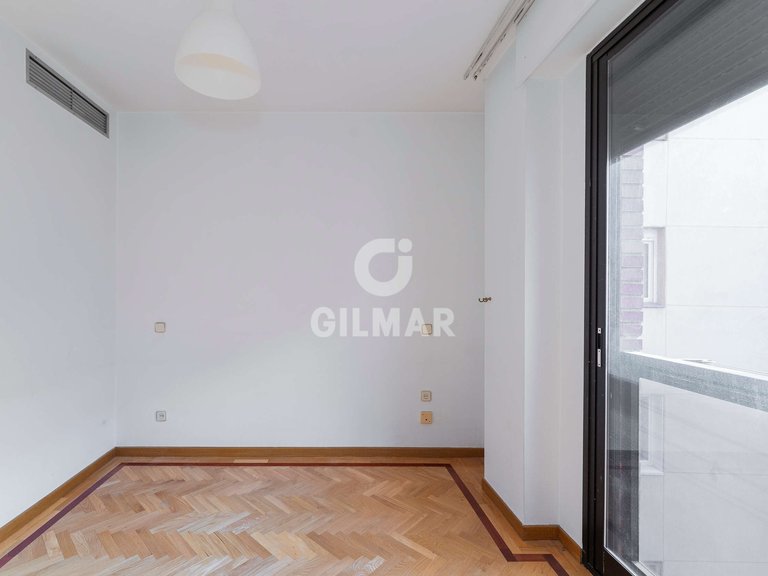 Apartment for Sale in Madrid, Madrid 11