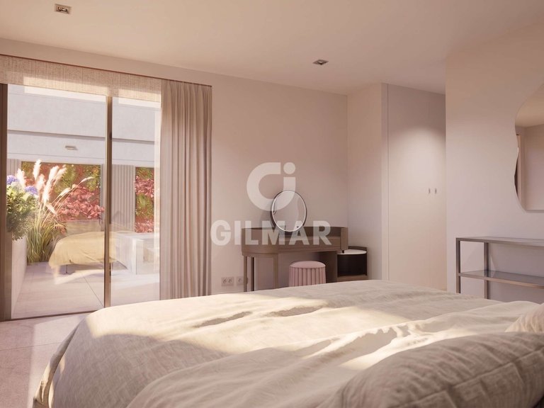 Town House for Sale in Madrid, Madrid 11