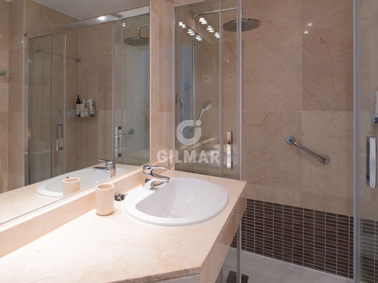 Apartment for Rent in Madrid, Madrid 22